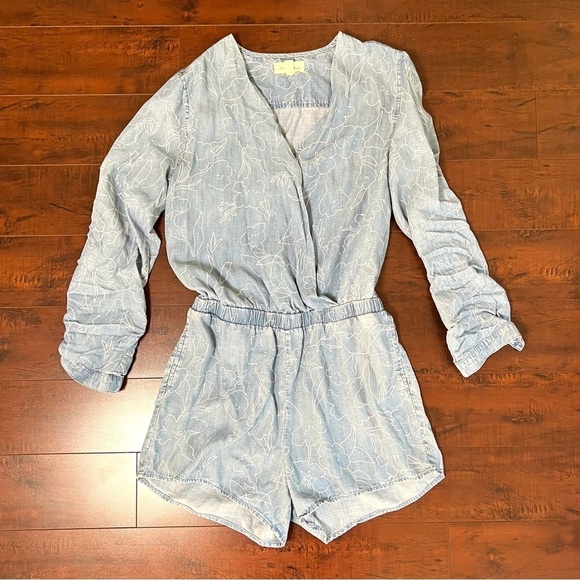 ANTHROPOLOGIE Cloth & Stone Chambray Romper Blue Long Sleeve Size Small - Picture 5 of 16